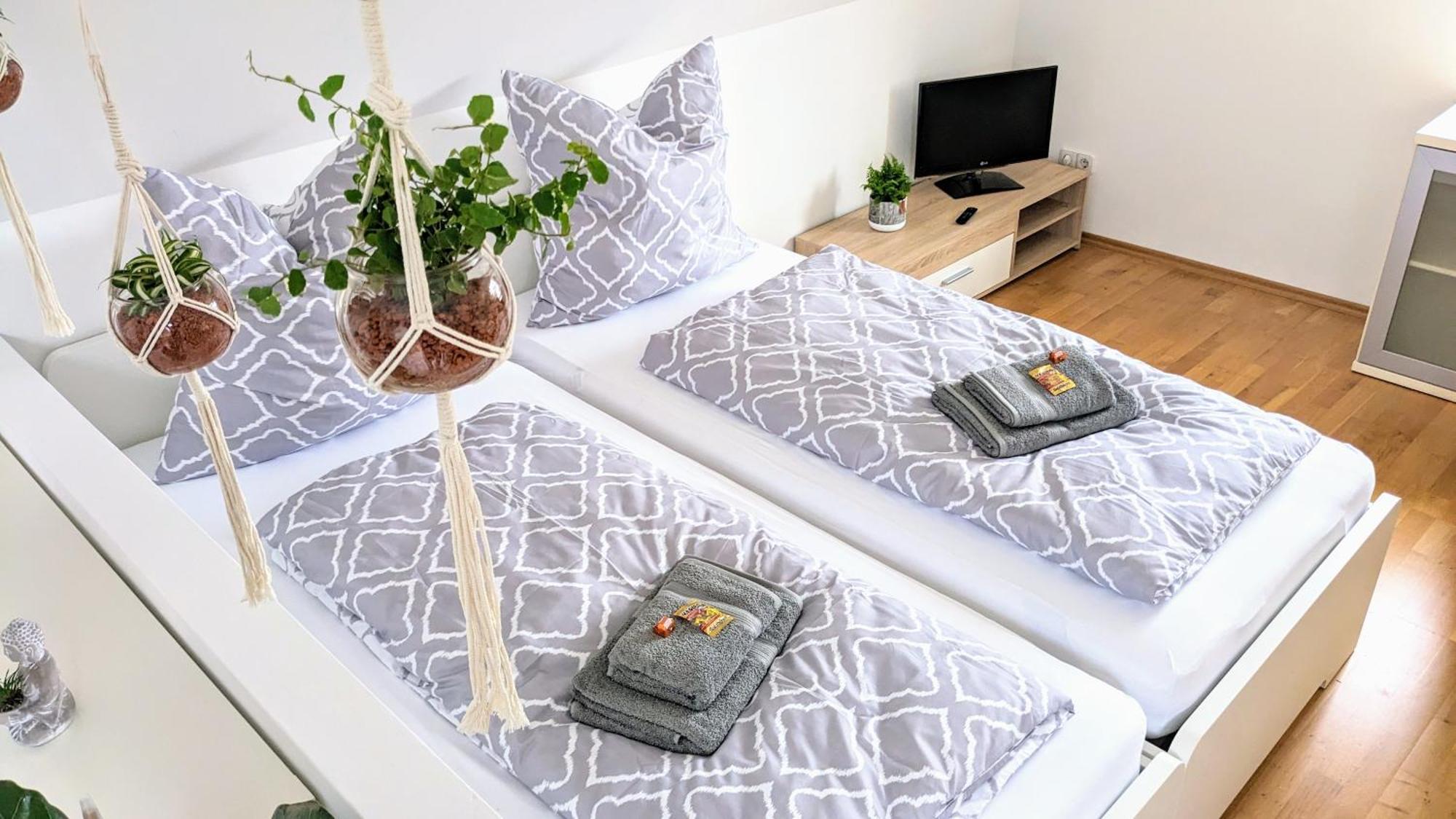 Moderne Einliegerwohnung Am Wald *