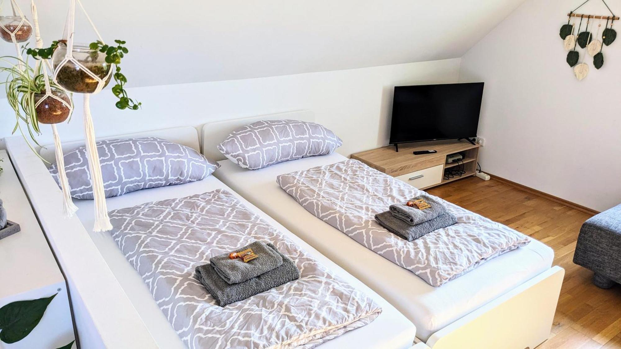 Moderne Einliegerwohnung Am Wald Apartment Langenfeld (North Rhine-Westphalia)